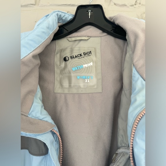 Women’s size extra large, Black Dot waterproof ski jacket. - Picture 3 of 8